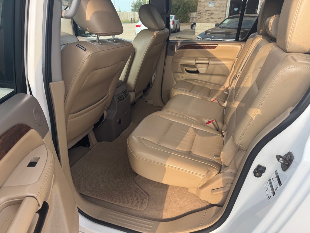 2012 Nissan Armada Image 31