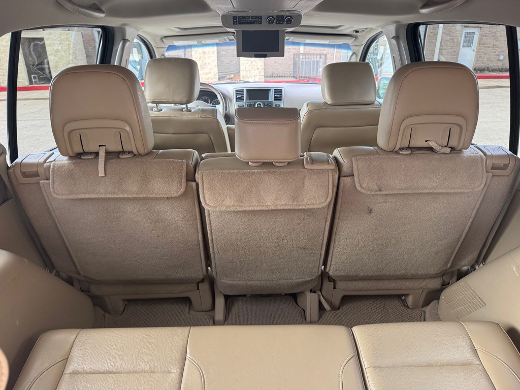 2012 Nissan Armada Image 35