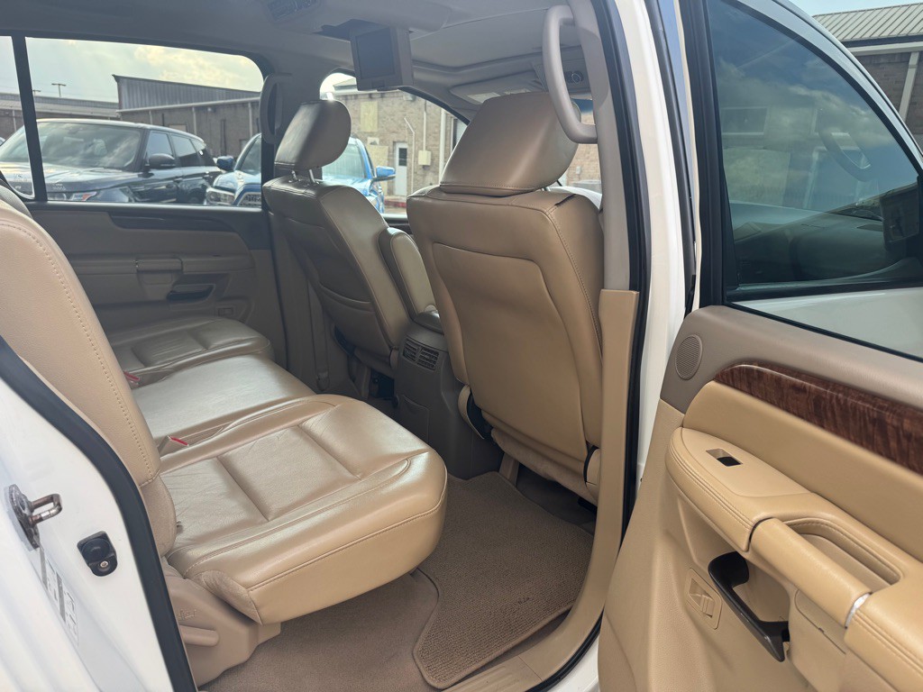 2012 Nissan Armada Image 36