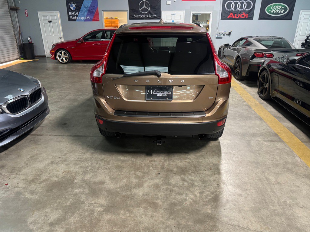 2010 Volvo XC60 Image 5
