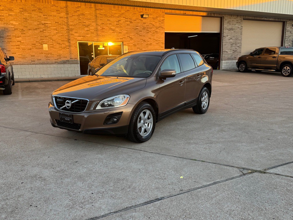 2010 Volvo XC60 Image 11