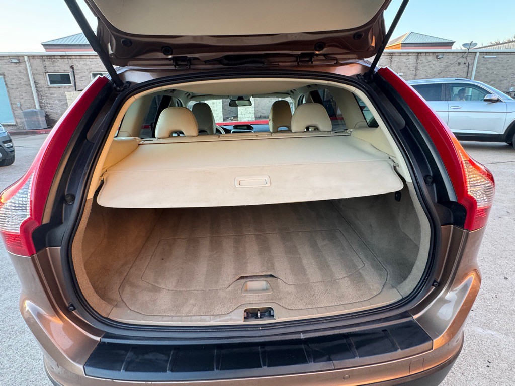 2010 Volvo XC60 Image 26