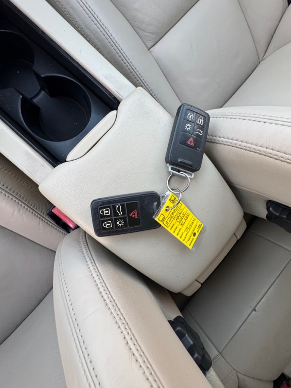 2010 Volvo XC60 Image 34