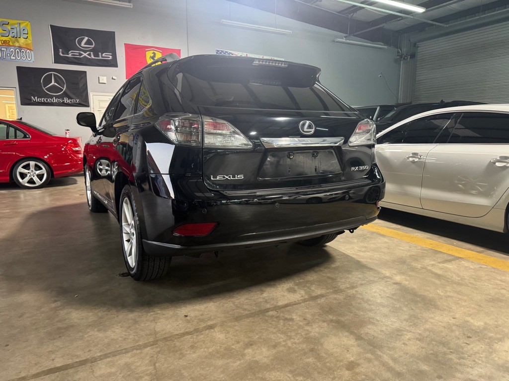 2010 Lexus RX Image 10