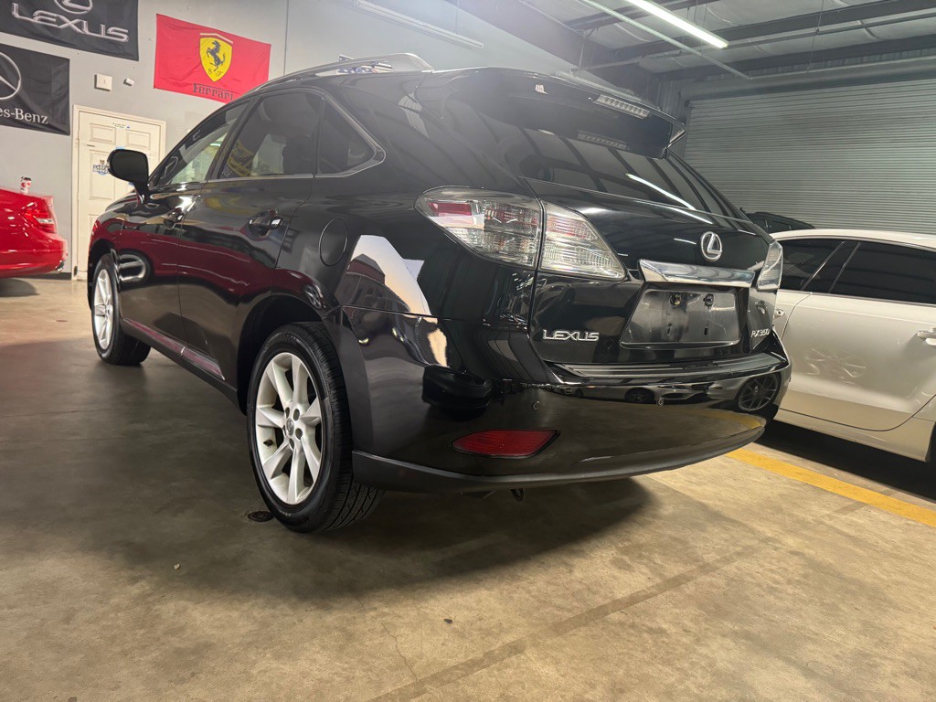 2010 Lexus RX Image 11