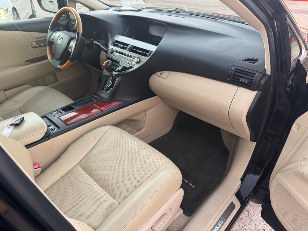 2010 Lexus RX Image 27