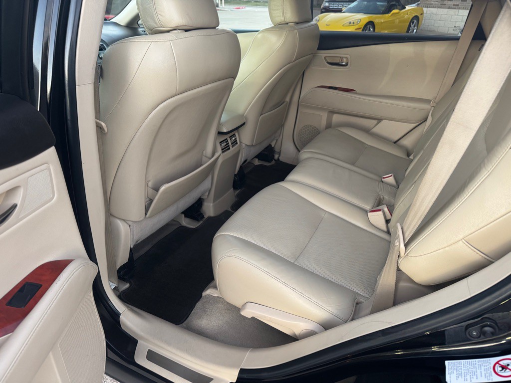 2010 Lexus RX Image 28