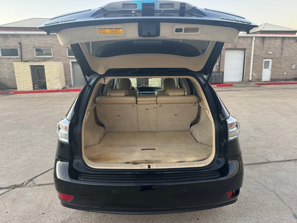 2010 Lexus RX Image 30