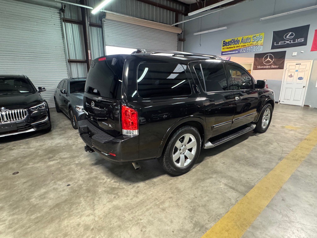 2014 Nissan Armada Image 4