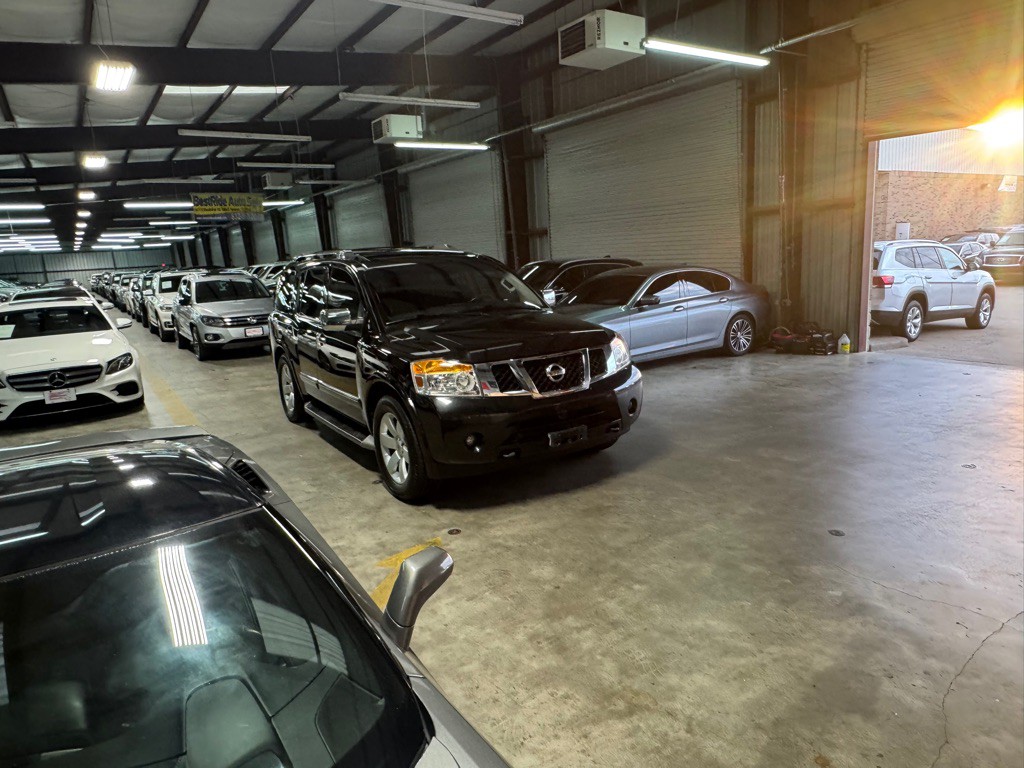 2014 Nissan Armada Image 10