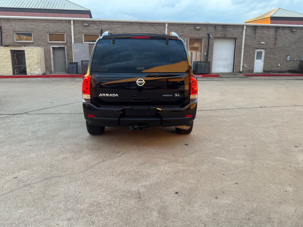 2014 Nissan Armada Image 16