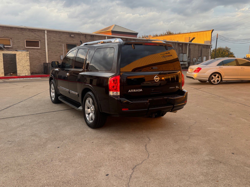 2014 Nissan Armada Image 17
