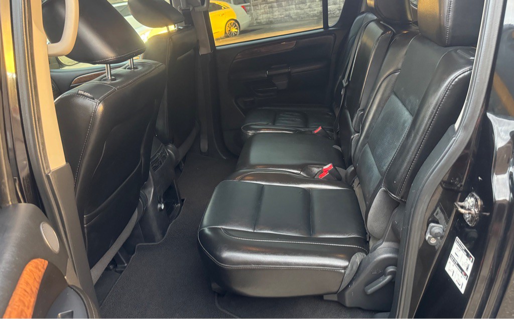 2014 Nissan Armada Image 20