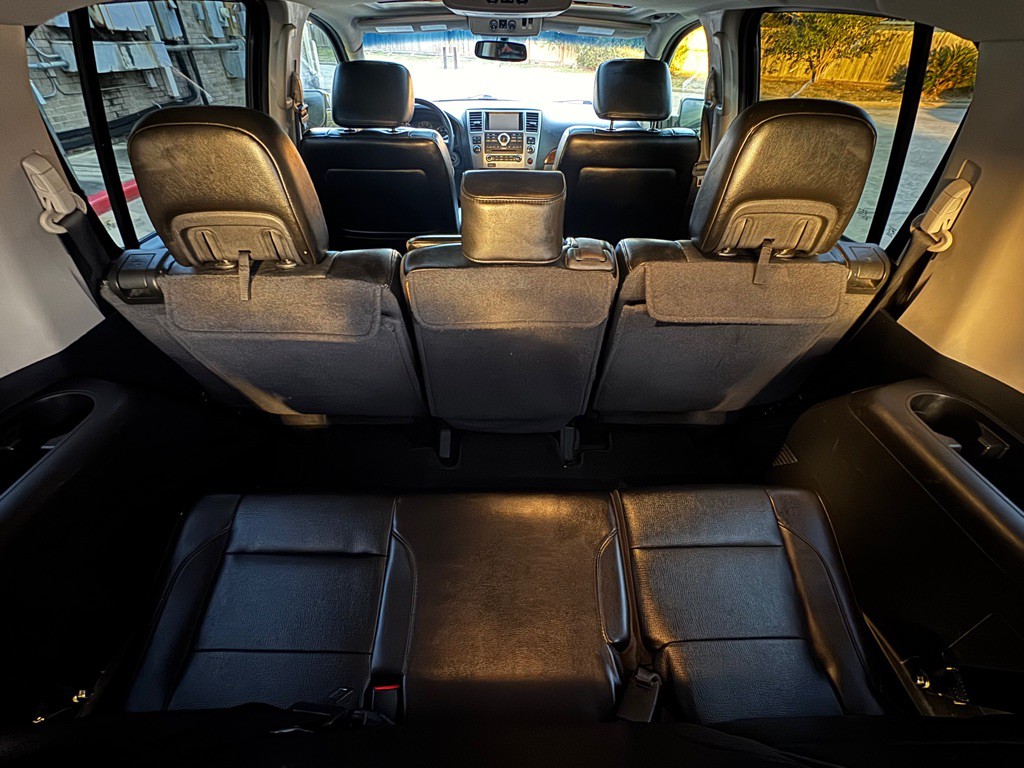 2014 Nissan Armada Image 26