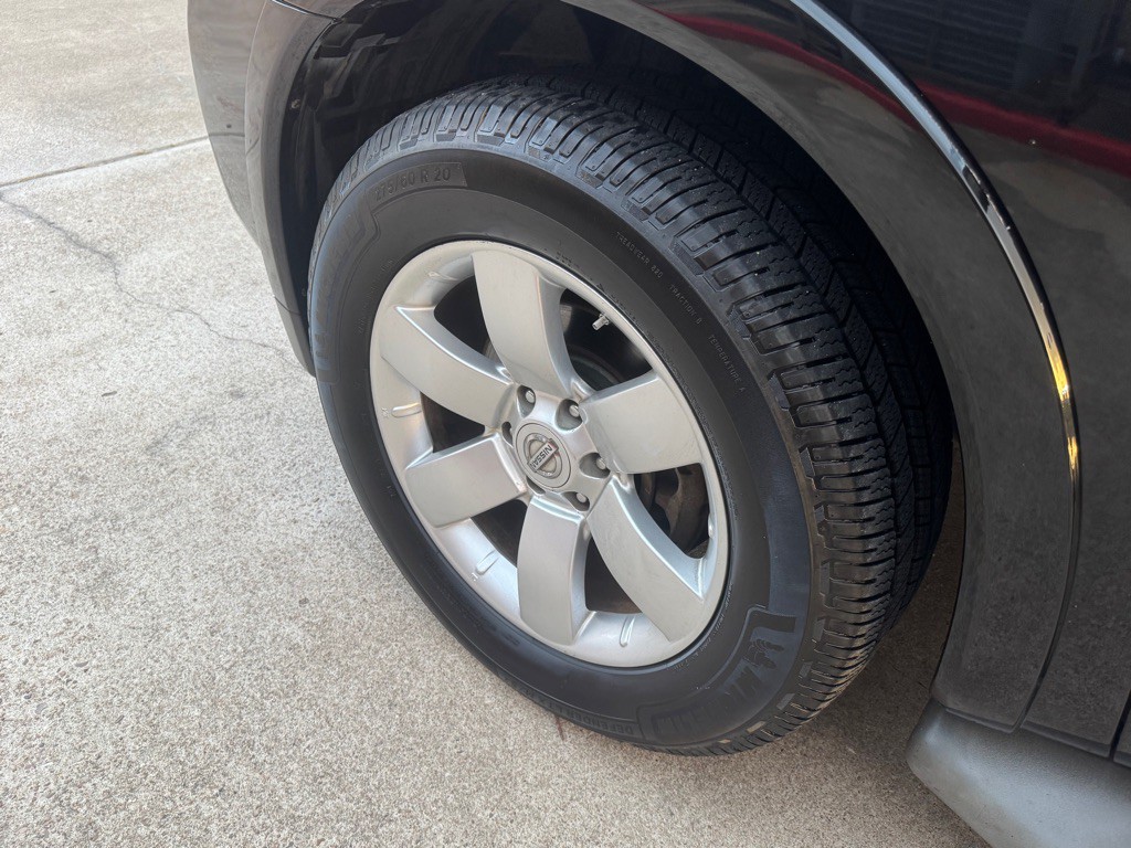 2014 Nissan Armada Image 36