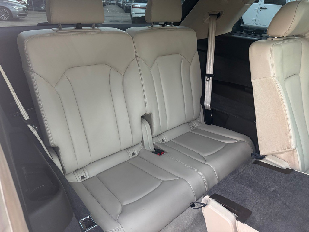 2018 Audi Q7 Image 35