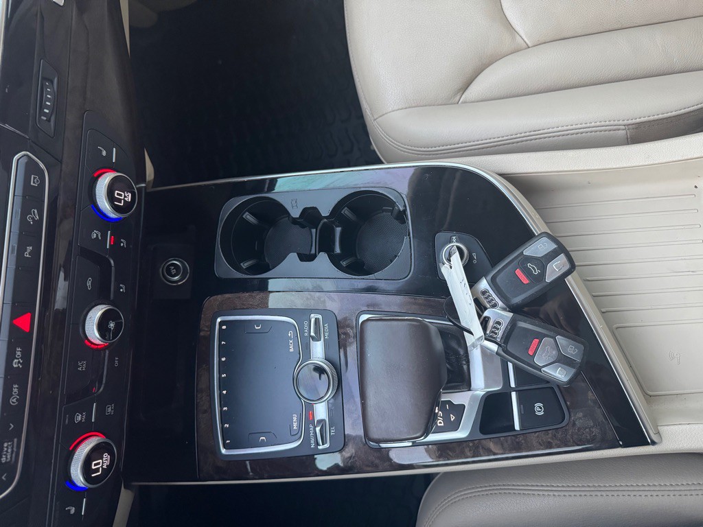 2018 Audi Q7 Image 43