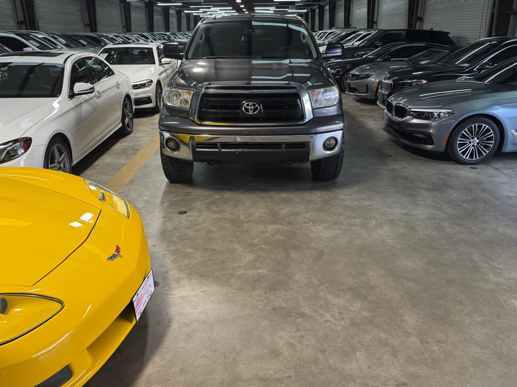 2013 Toyota Tundra Image 2