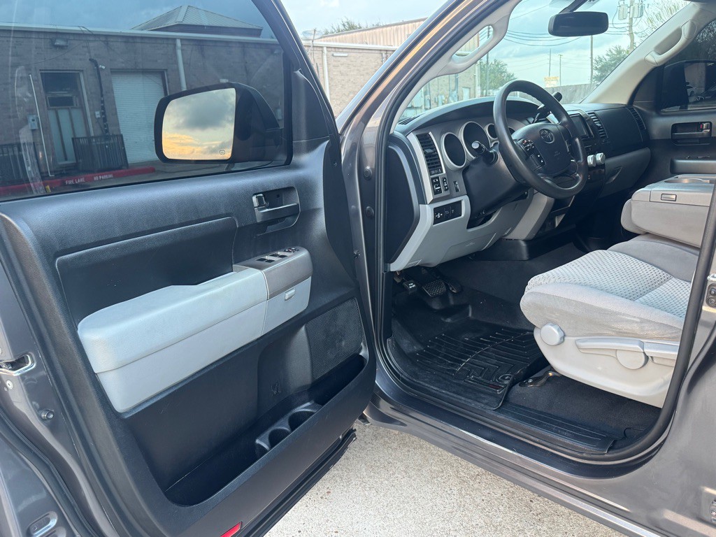 2013 Toyota Tundra Image 21