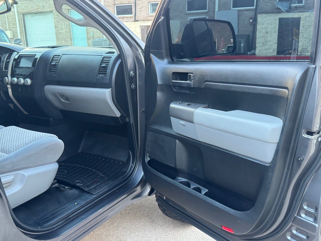 2013 Toyota Tundra Image 28