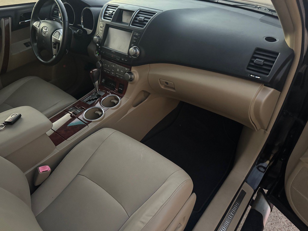 2012 Toyota Highlander Image 32