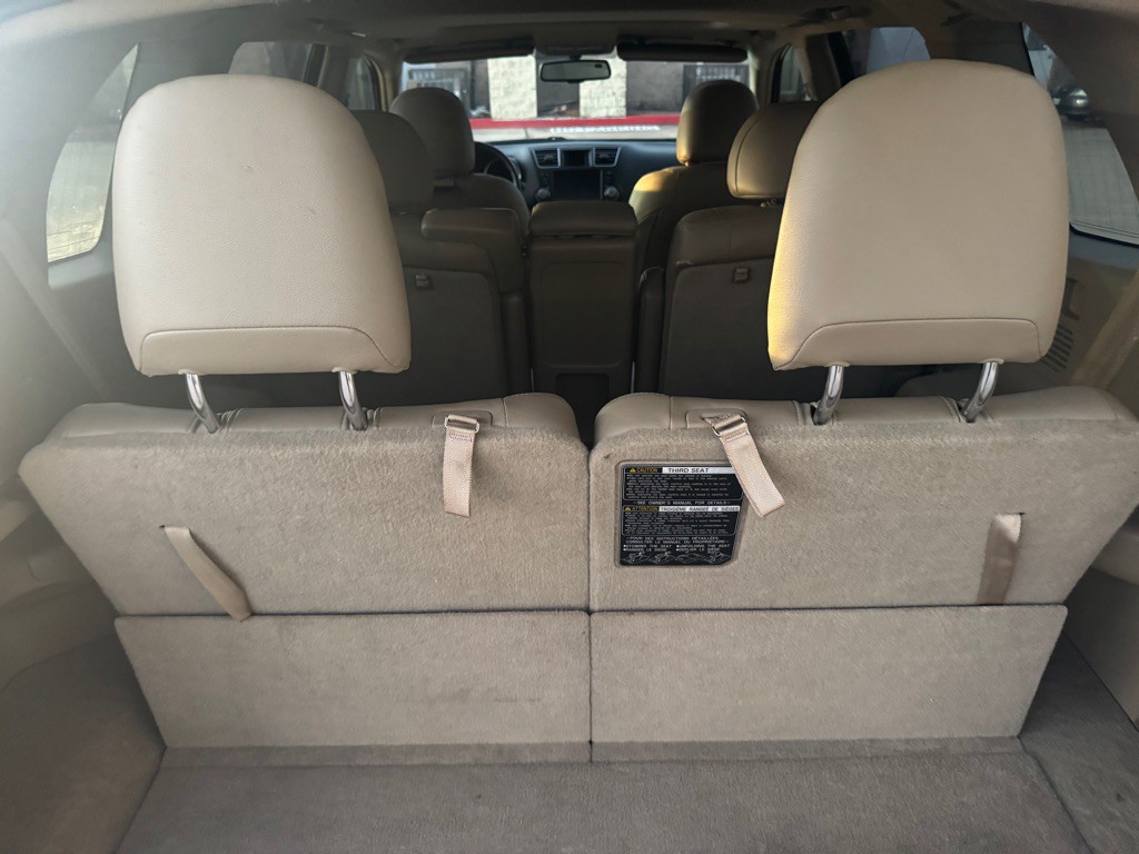 2012 Toyota Highlander Image 37