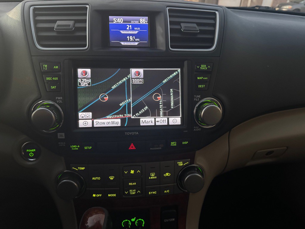 2012 Toyota Highlander Image 41