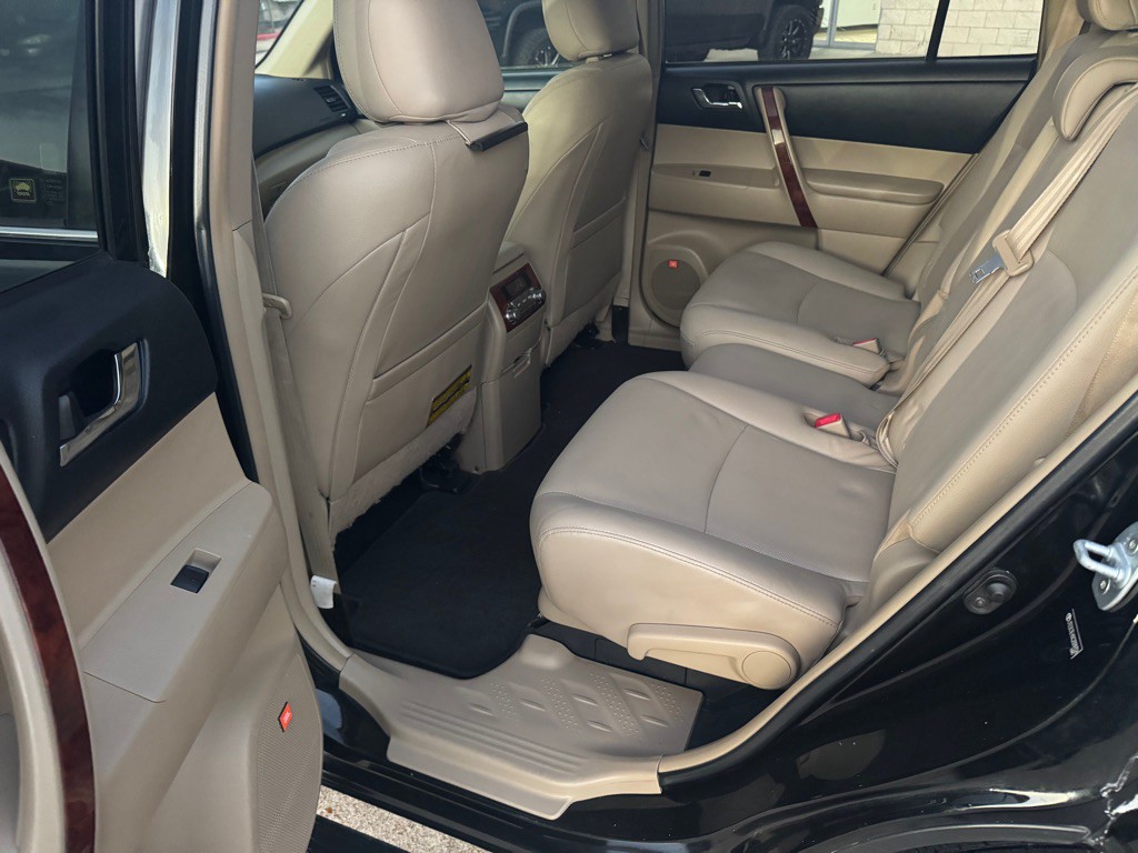 2012 Toyota Highlander Image 33