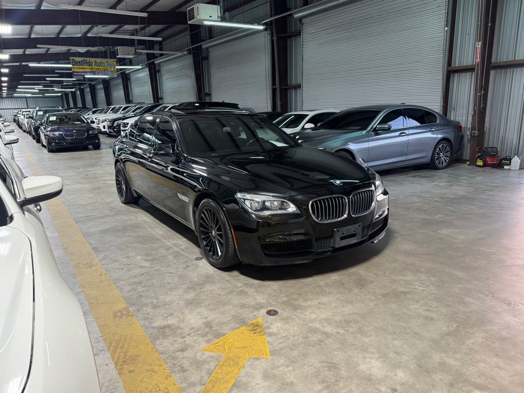 2014 BMW 7 Series Image 3