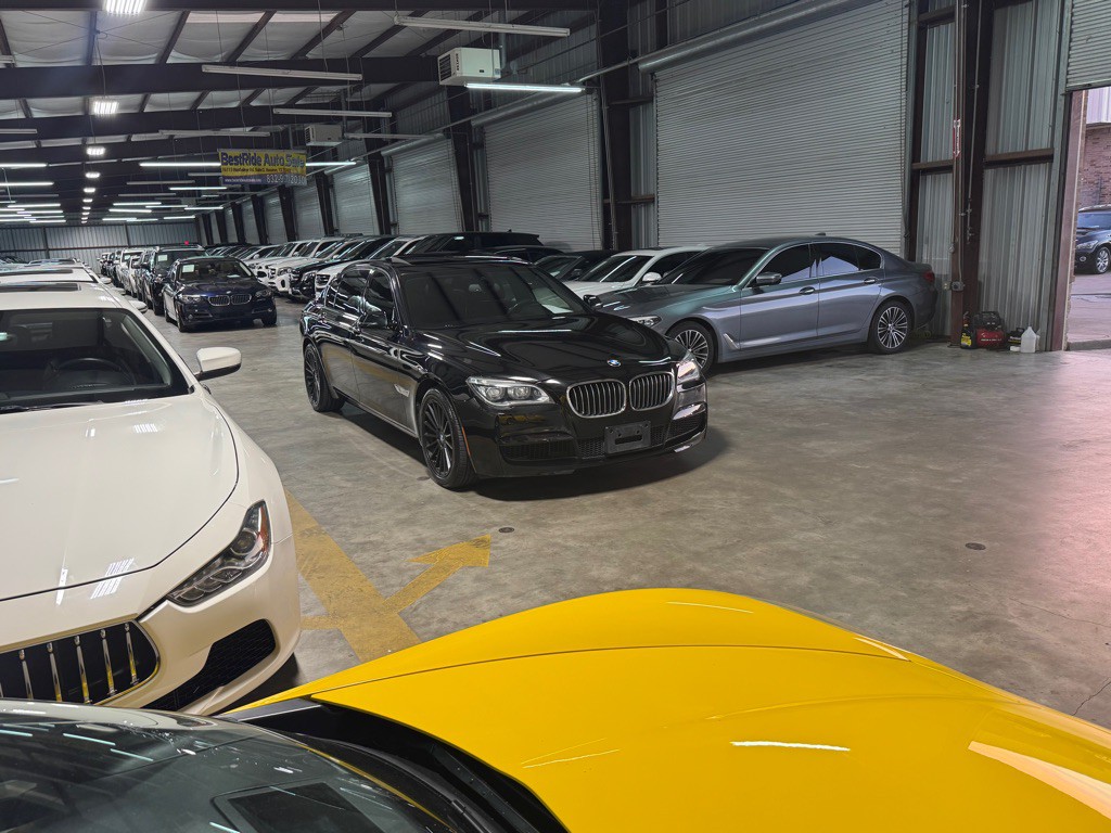 2014 BMW 7 Series Image 8