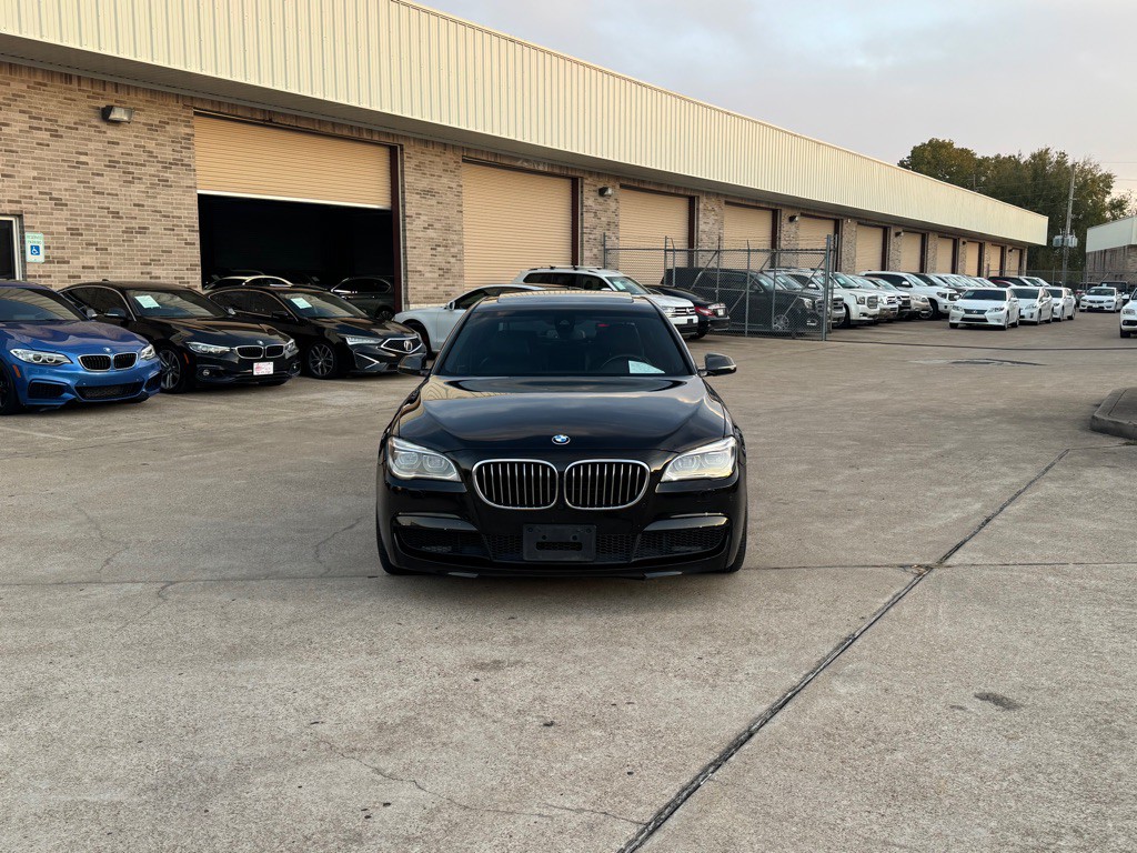 2014 BMW 7 Series Image 11