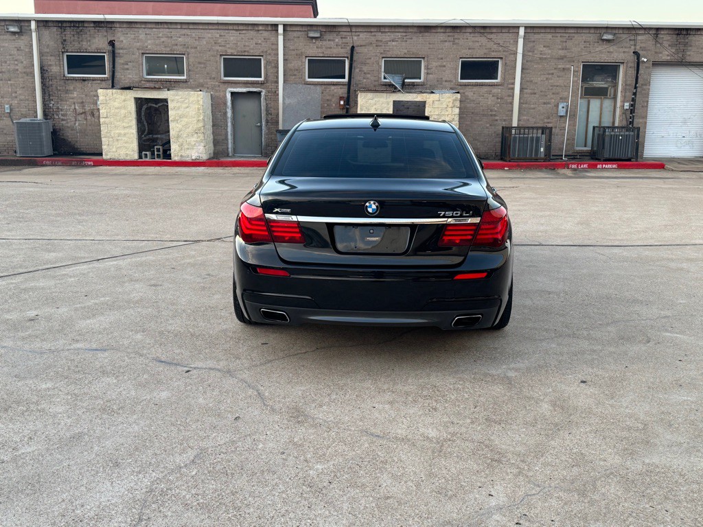 2014 BMW 7 Series Image 14