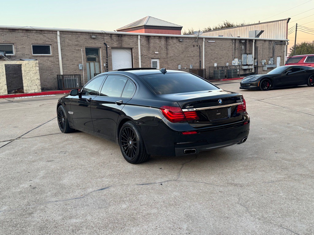 2014 BMW 7 Series Image 16