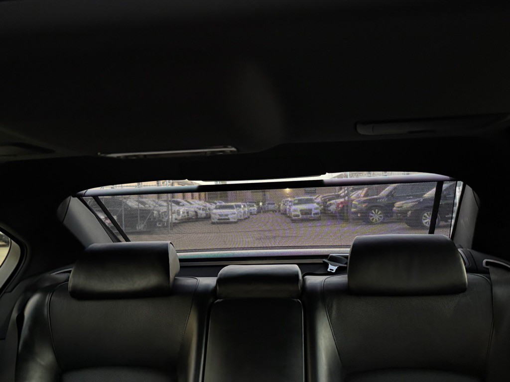 2014 BMW 7 Series Image 40