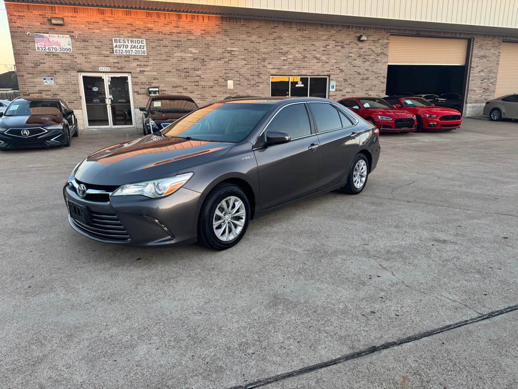 2017 Toyota Camry Image 13