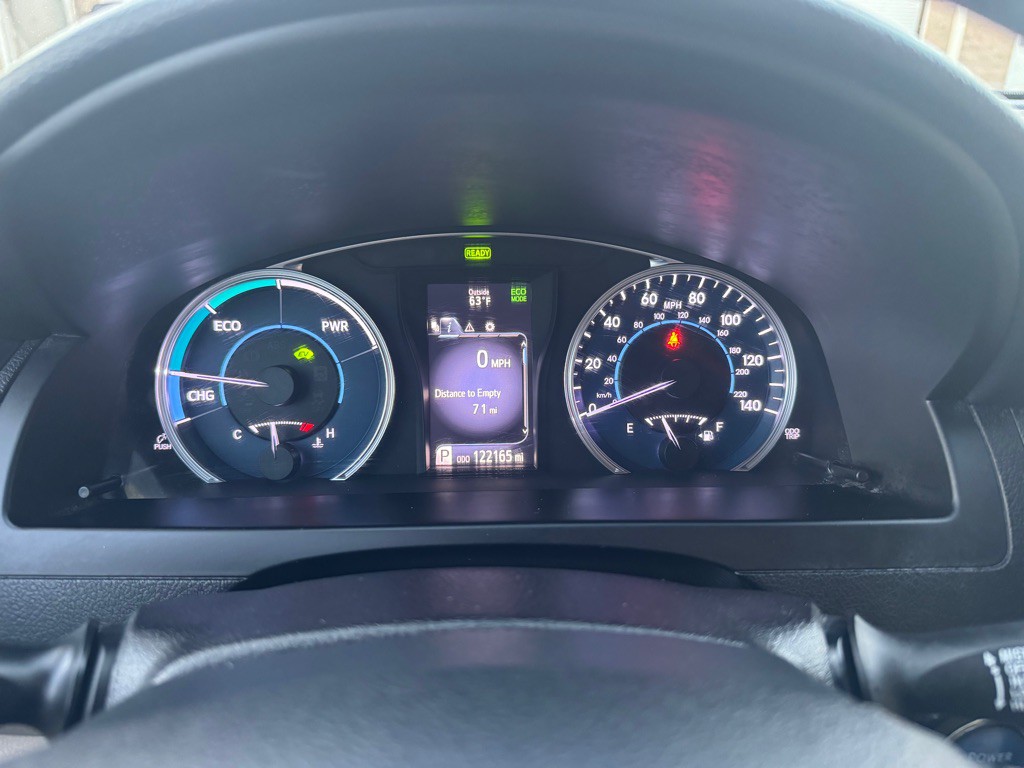 2017 Toyota Camry Image 34