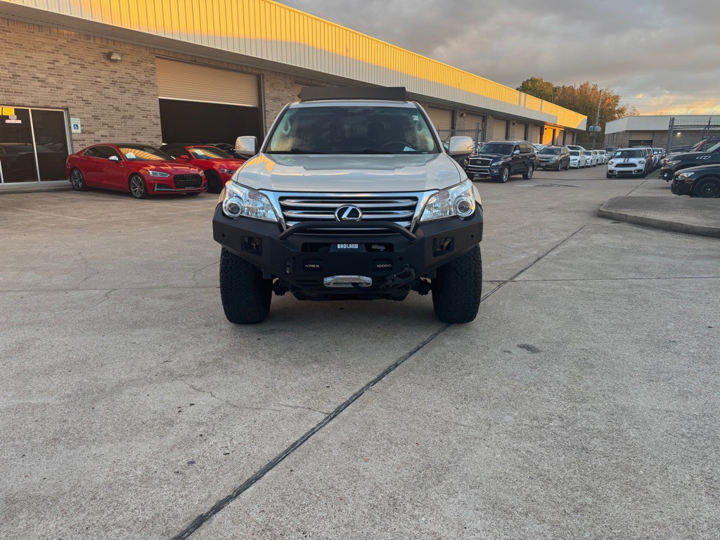 2012 Lexus GX Image 16