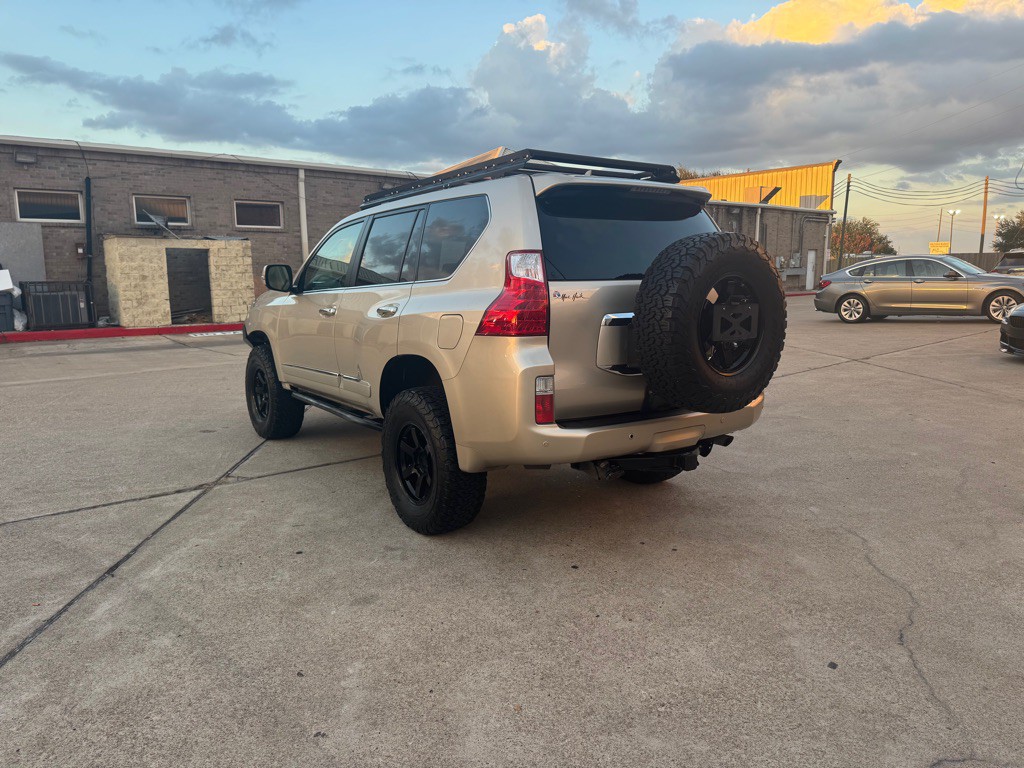 2012 Lexus GX Image 23