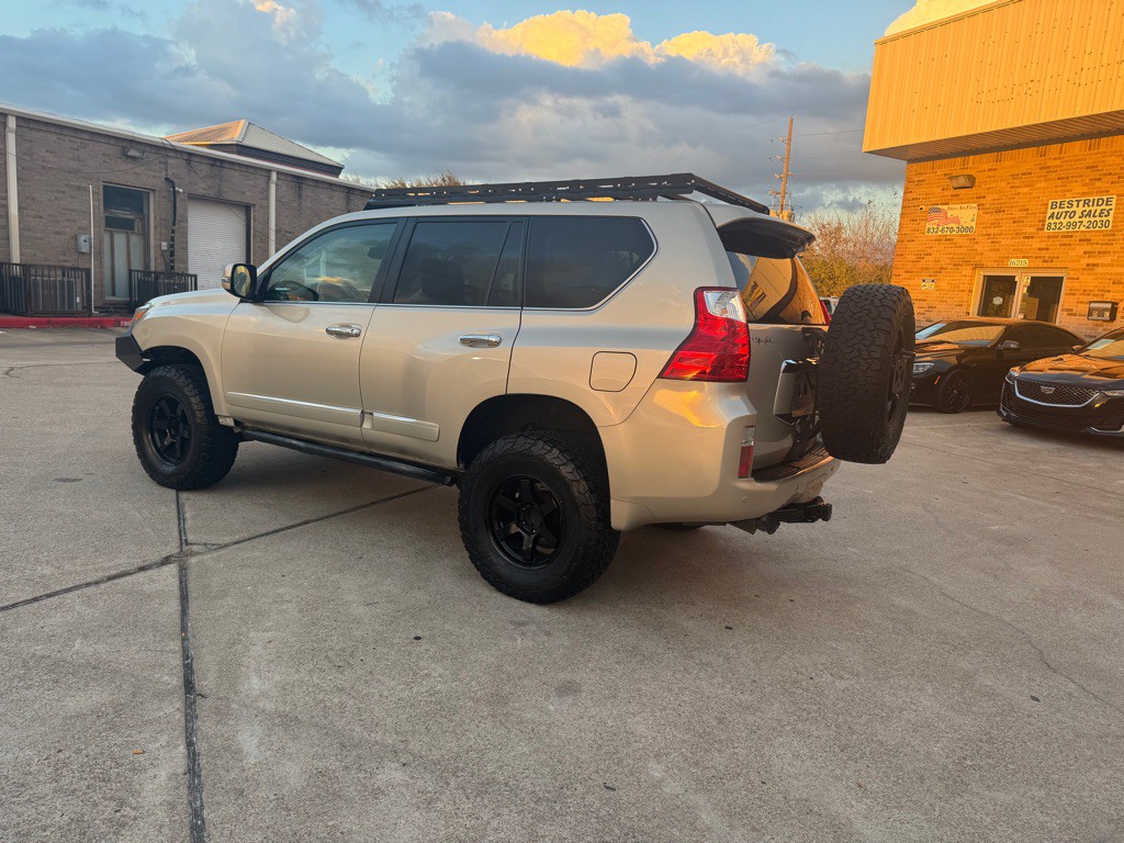 2012 Lexus GX Image 24