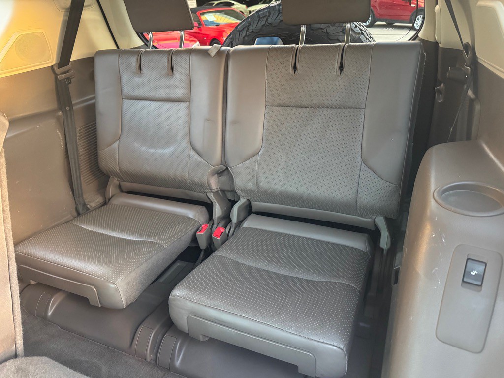 2012 Lexus GX Image 30