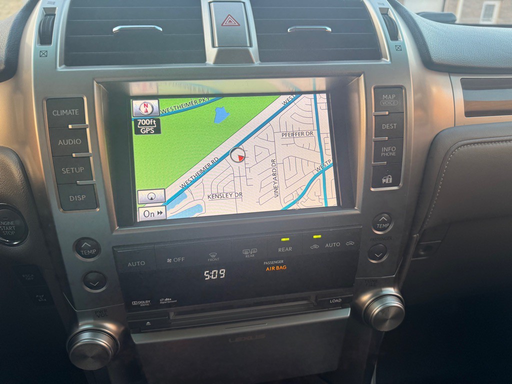 2012 Lexus GX Image 36