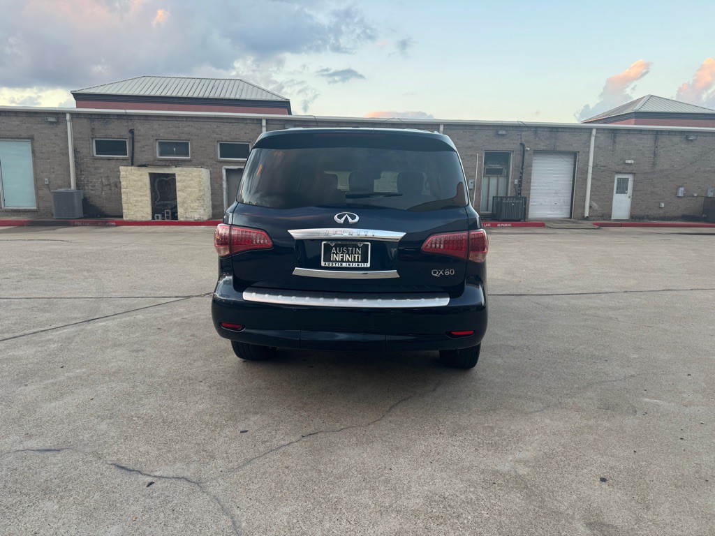 2017 INFINITI QX80 Image 21