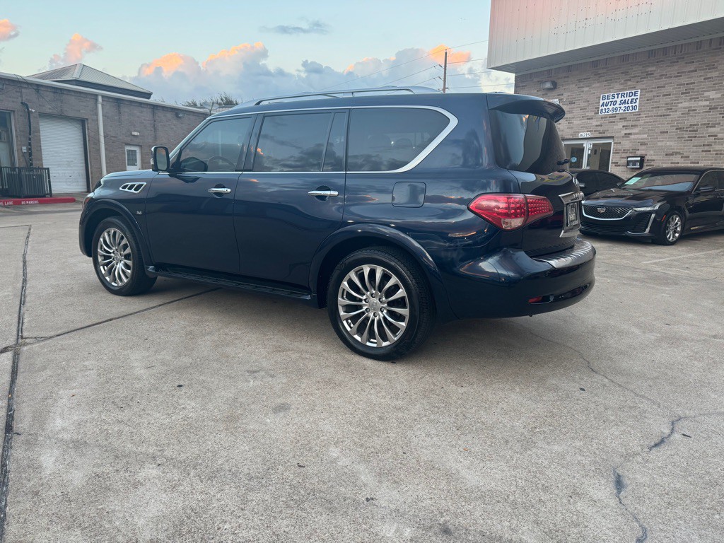 2017 INFINITI QX80 Image 22