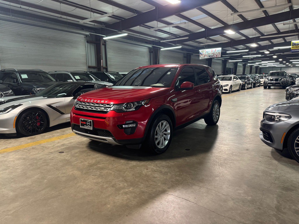 2017 Land Rover Discovery Sport Image 1