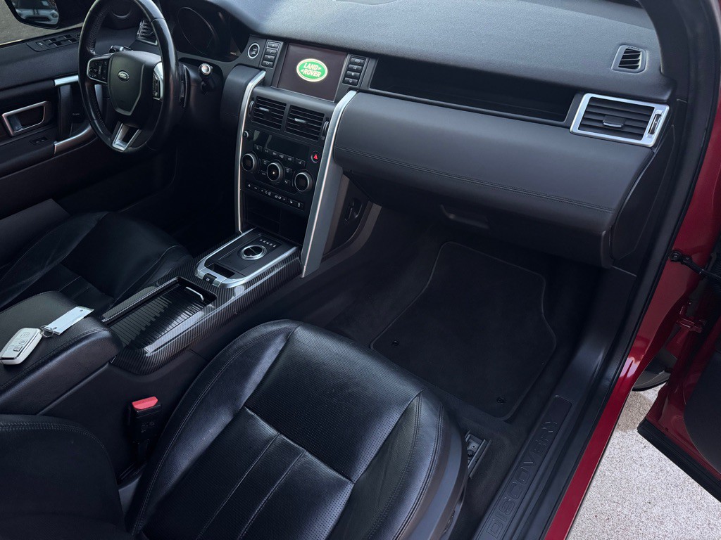 2017 Land Rover Discovery Sport Image 22