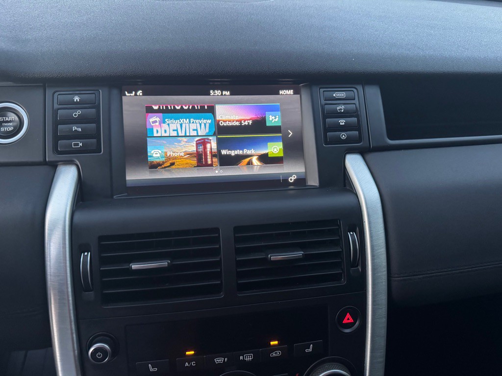 2017 Land Rover Discovery Sport Image 27