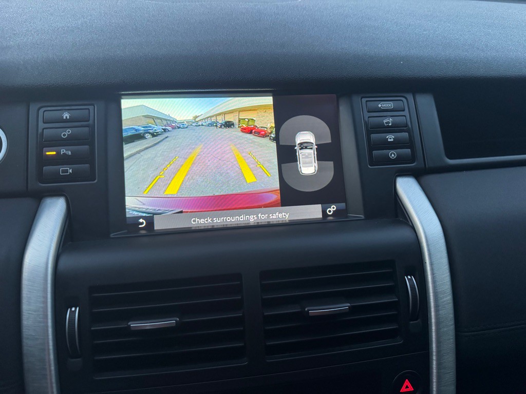 2017 Land Rover Discovery Sport Image 28