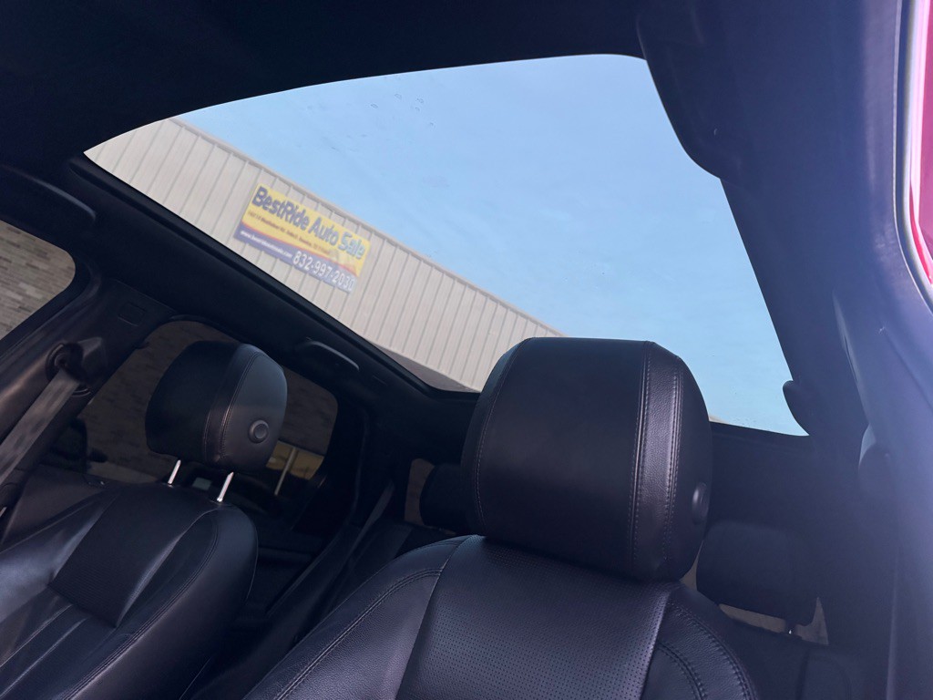 2017 Land Rover Discovery Sport Image 31