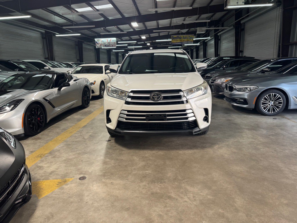 2018 Toyota Highlander Image 4