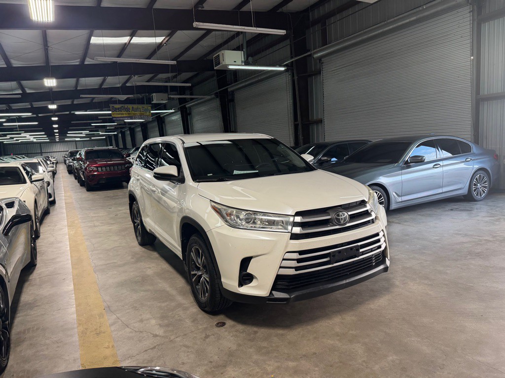 2018 Toyota Highlander Image 6